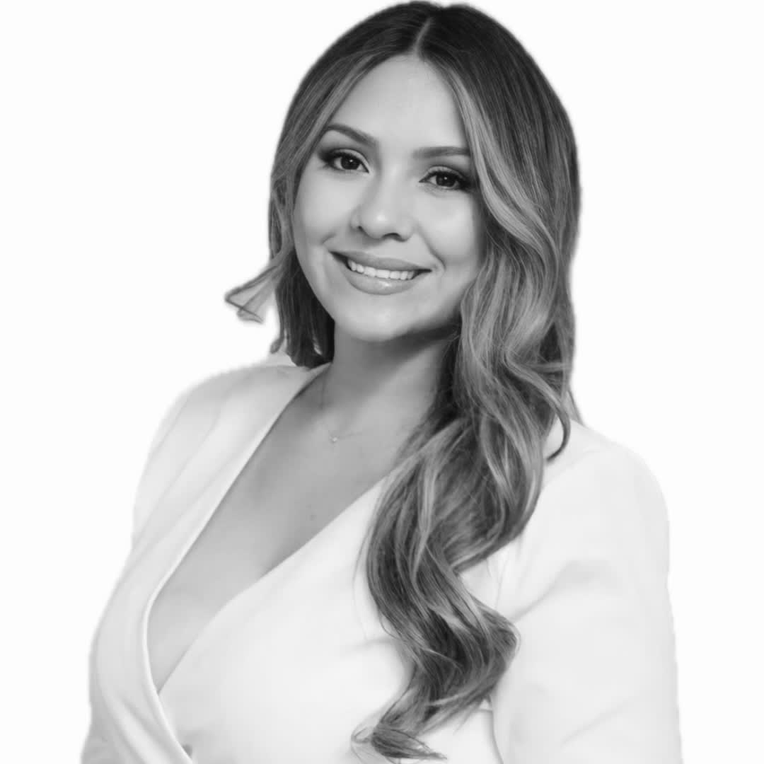 Elizabeth Sedeño, Realtor at 1Vision Real Estate